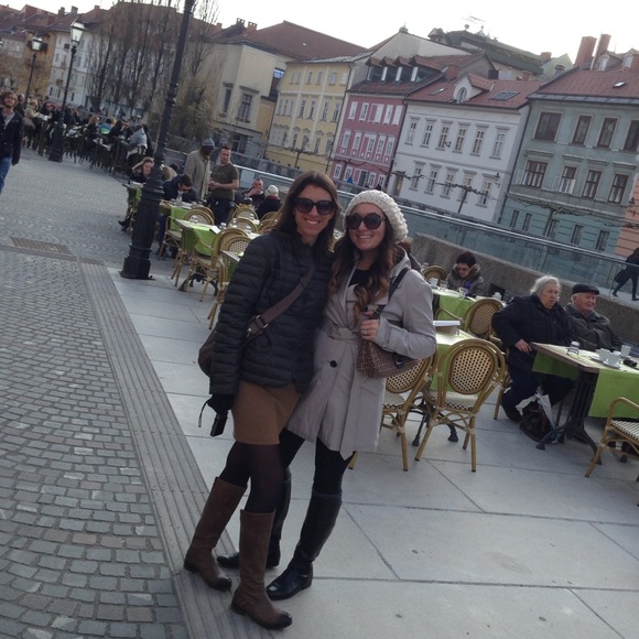 ⚡️FLASH SALE⚡️ Vince Camuto Belted Shimmer Trench Coat - Picture 7 of 7